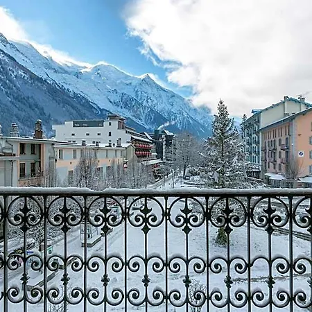 Le 2* Chamonix